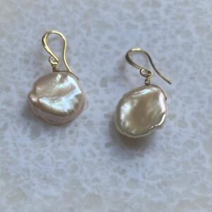 Coin shaped Fresh Water Pearl Earring